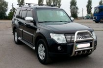 Mitsubishi Pajero Wagon III 1999-2006 Frontbügel QT007 (Edelstahl) Foto 3