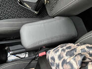 Citroen C-3 2009–2016 Armlehne (mit Kunststoffadapter für Getränkehalter) Foto 5