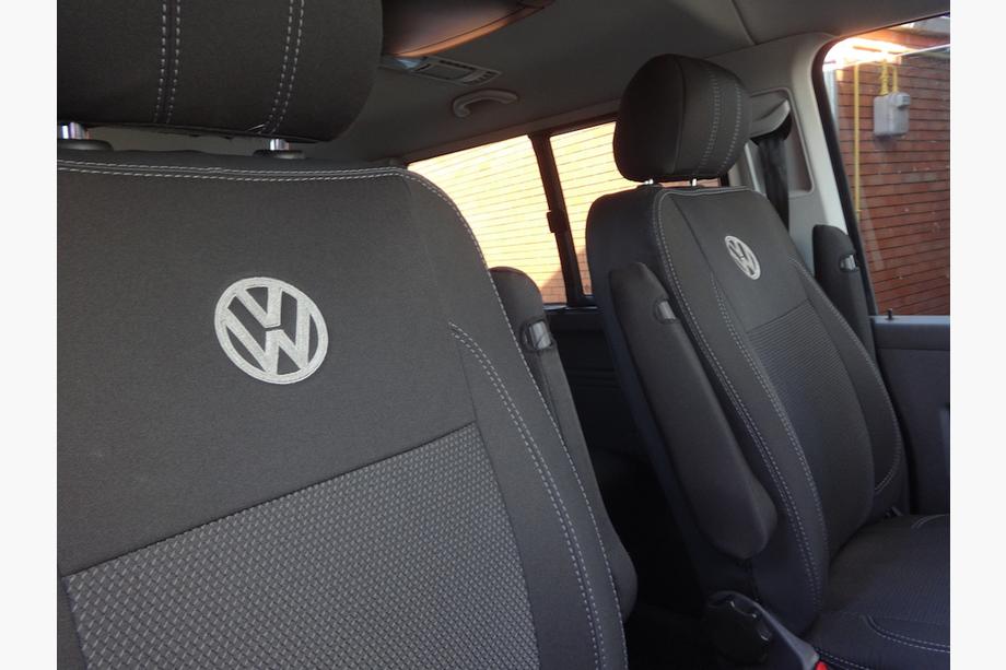 Volkswagen T5 Caravelle 2004-2010 Autositzbezüge (Kunstleder und Stoff, Premium) Foto 12