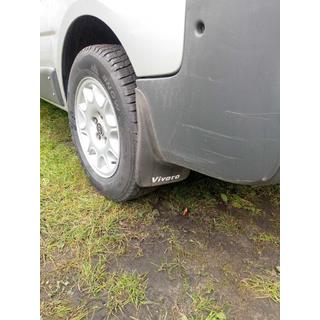 Hintere passgenaue Schmutzfänger (Satz) Opel Vivaro 2001–2015 Foto 2