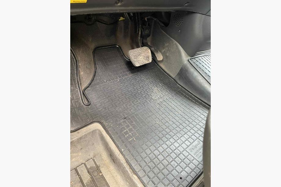 Mercedes Viano 2004-2014 Gummimatten (3 Stk, Polytep) Image