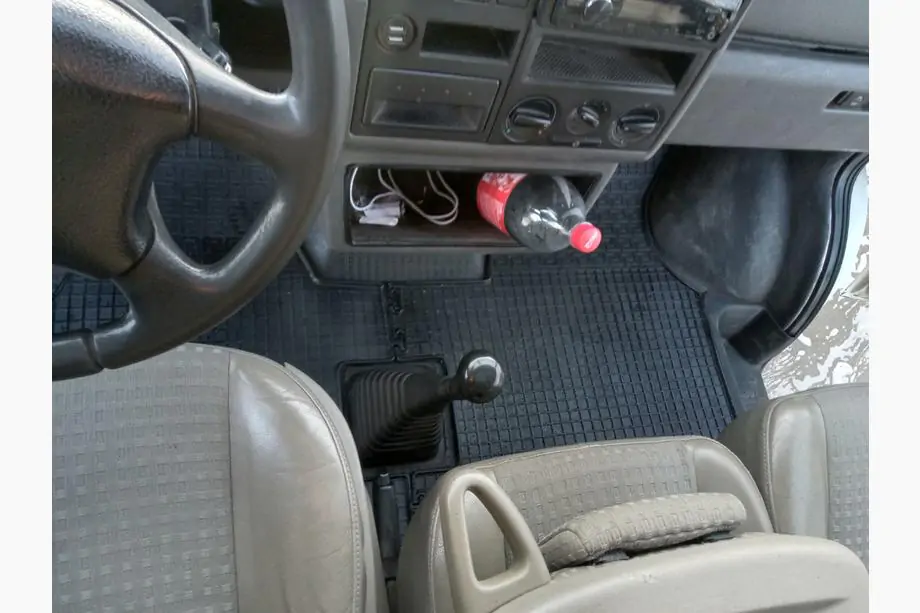 Volkswagen T4 Transporter 1990-2003 Gummimatten (2 Stk, Polytep) Image