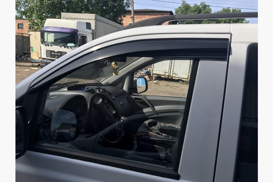 Mercedes Vito W639 2004-2014 Windabweiser (2 Stk., Sunplex Sport) Foto 3