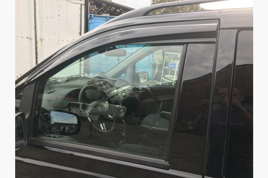 Mercedes Vito W639 2004-2014 Windabweiser (2 Stk., Sunplex Sport) Foto 7
