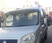 Fiat Doblo I 2001-2005 Frontscheibenblende (schwarz glanz, 5mm) Foto 3