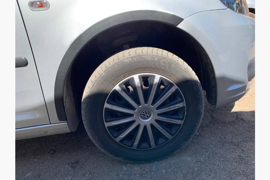 Volkswagen Caddy 2010-2015 Radlaufverbreiterungen (schwarz matt) Kurzversion, 2 Seitenteile (Metall) Foto 10