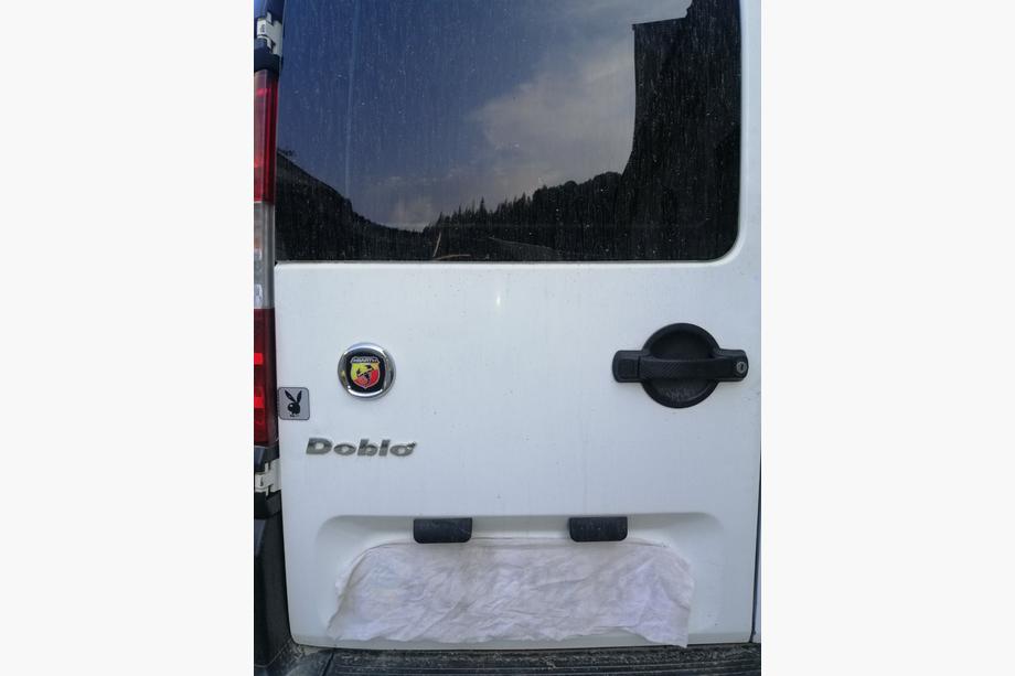 Fiat Doblo I 2005-2010 Emblem (Abarth, selbstklebend) Foto 3