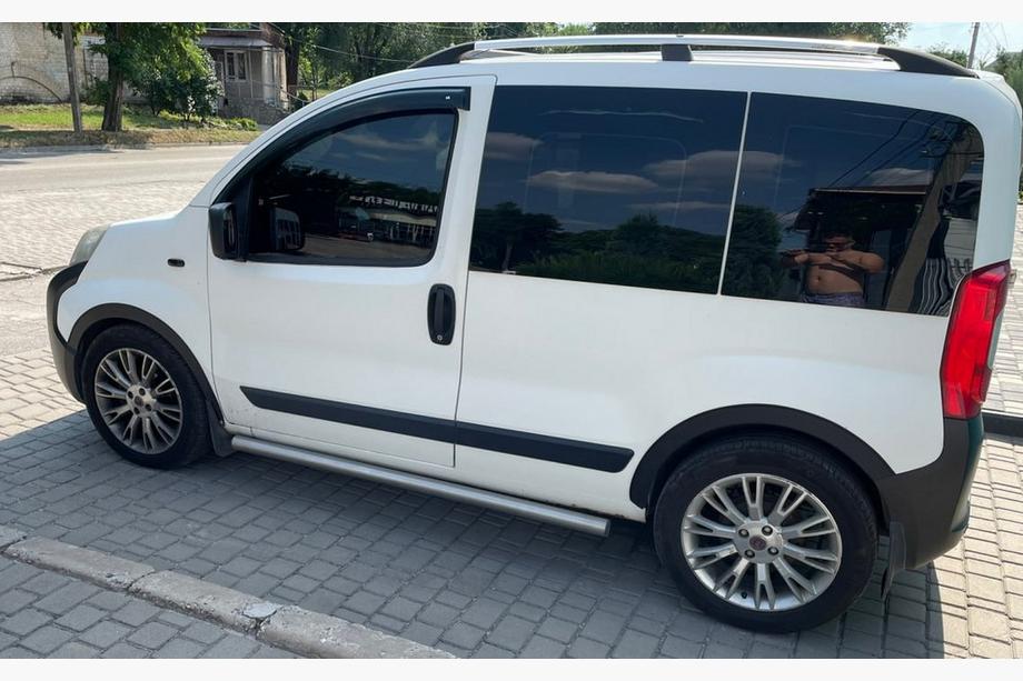 Fiat Fiorino/Qubo 2008-2024 Radlaufverbreiterungen (4 Stk, schwarz) 2 Seitentüren, Metall Foto 7