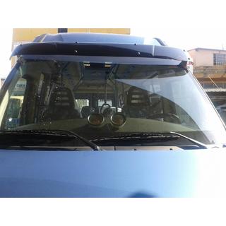 Frontscheibenblende V1 (schwarz glanz, 5mm) Iveco Daily 2006-2014 Foto 2