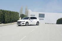 Fiat Tipo 2016- Frontstoßstangenlippe (2016-2021, grundiert zum Lackieren) Foto 5