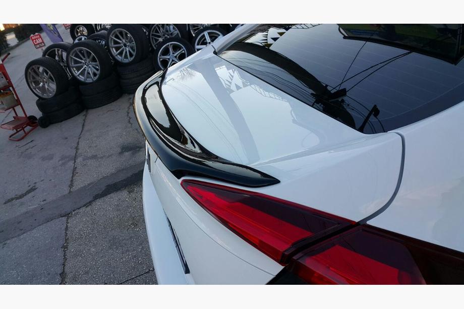 Honda Civic Sedan X 2016-2021 Heckspoiler Anatomik (grundiert zum Lackieren) Image