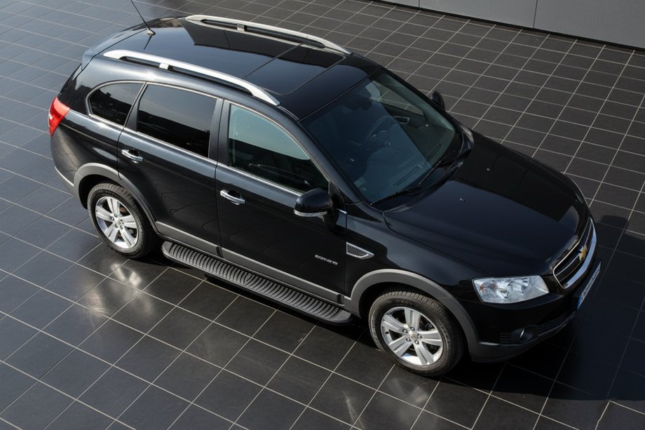 Chevrolet Captiva 2006-2019 Seitenschweller Tayga Black (2 Stk., Aluminium) 2016-2019 Image