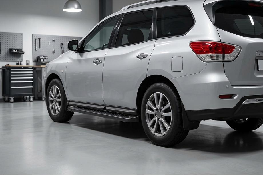 Nissan Pathfinder R52 2012-2021 Seitenschweller Allmond Black (2 Stk, Aluminium) Image