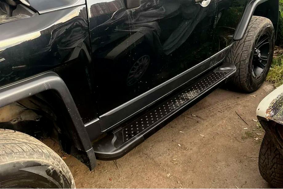 Toyota FJ Cruiser 2006-2022 Seitenschweller Allmond Black (2 Stk., Alu) Image