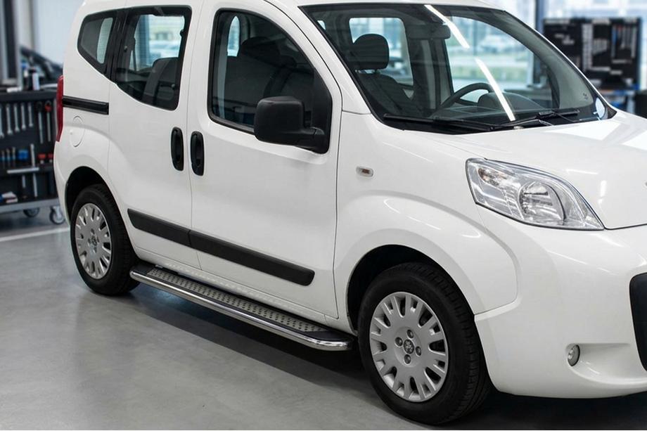 Fiat Fiorino/Qubo 2008-2024 Seitenschweller Maydos V2 (2 Stk., Aluminium & Edelstahl) Image