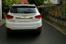 Hyundai IX-35 2010-2015 Chromleiste über dem Kennzeichen (breit) Foto 4
