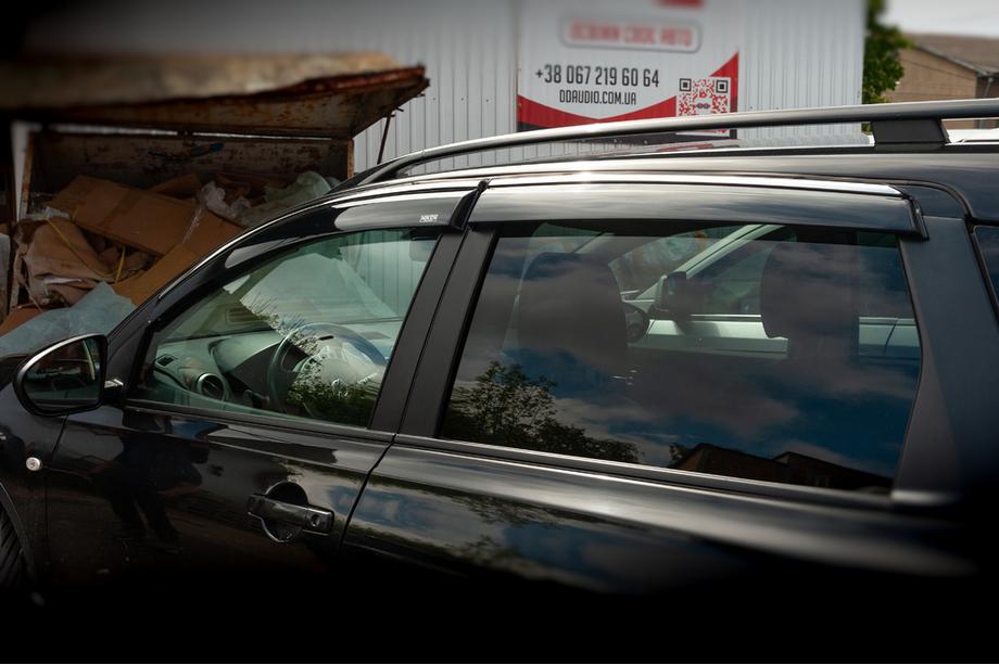 Nissan Qashqai 2010-2014 Windabweiser mit Chromleiste (4 Stk, Niken) Foto 4
