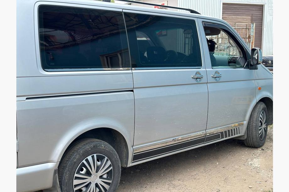 Volkswagen T5 Caravelle 2004-2010 Fensterunterkante Chromleisten (6-teilig, Edelstahl) Langer Radstand Foto 10