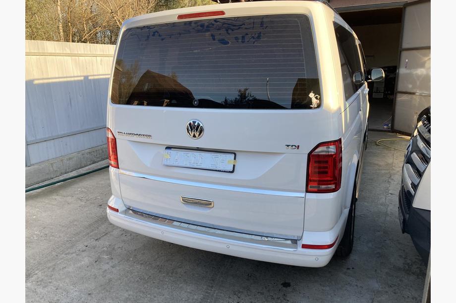 Volkswagen T6 2015-2024 Heckstoßstangenabdeckung Carmos V1 Glanz (1 Tür, Edelstahl) Image