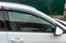 Volkswagen Golf 7/E-Golf 2012-2020 Windabweiser mit Chromleiste HB (4 Stk, Niken) Foto 7