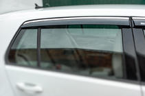 Volkswagen Golf 7/E-Golf 2012-2020 Windabweiser mit Chromleiste HB (4 Stk, Niken) Foto 4