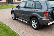 Toyota Rav 4 2001-2005 Seitenschweller Maydos V2 (2 Stk., Aluminium & Edelstahl) Foto 1