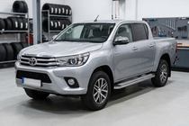 Toyota Hilux 2015- Seitenschweller Maydos V2 (2 Stk., Aluminium & Edelstahl) Foto 1