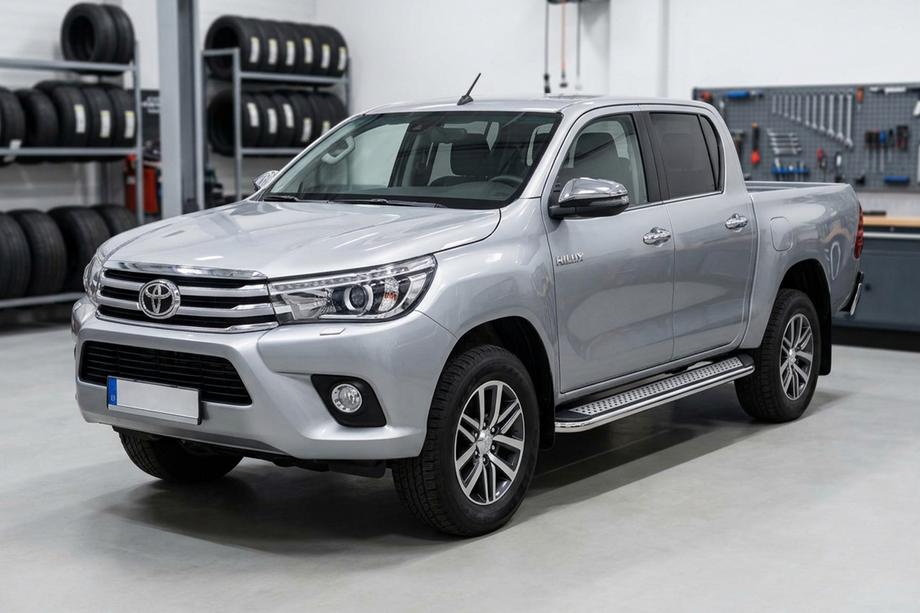 Toyota Hilux 2015- Seitenschweller Maydos V2 (2 Stk., Aluminium & Edelstahl) Image