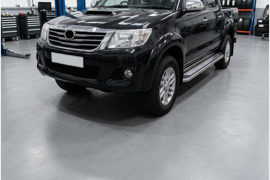 Toyota Hilux 2006-2015 Seitenschweller Maydos V2 (2 Stk., Aluminium & Edelstahl) Image