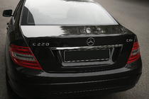 Mercedes C-class W204 2007-2015 Chromleiste über dem Kennzeichen (Edelstahl) Foto 1