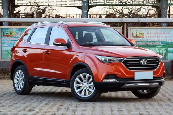 Übersicht über Crossover FAW Besturn X40