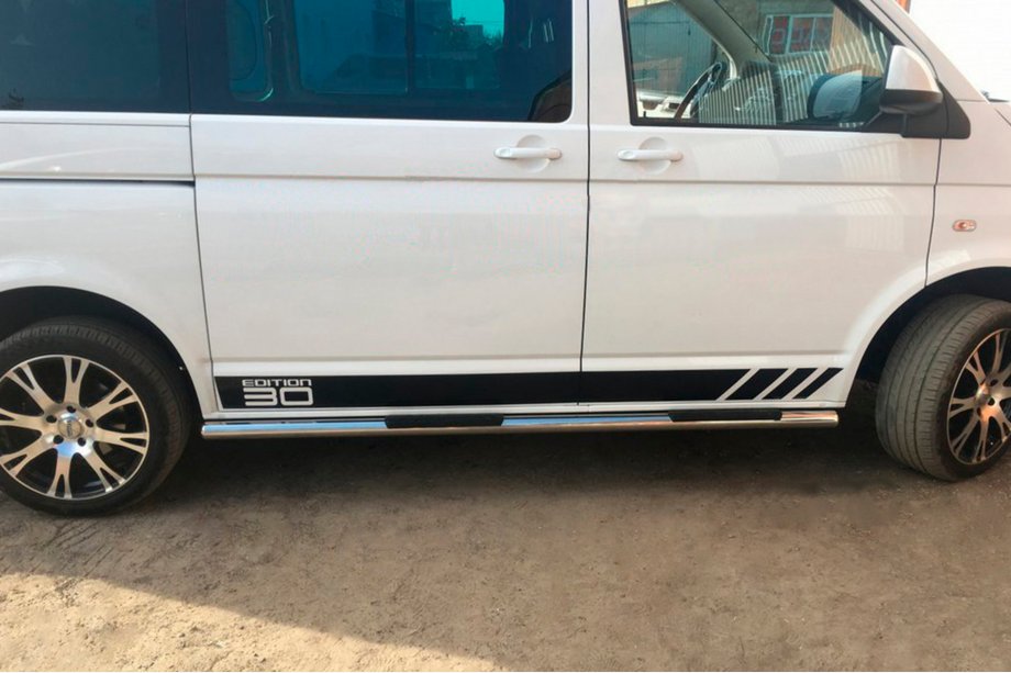 Volkswagen T6 2015-2024 Seitliche Rohre (2 Stk., Edelstahl) 60mm, Kurzer Radstand Foto 11