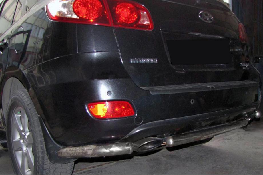 Hyundai Santa Fe 2 2006-2012 Hintere Eckschutzrohre mit Mittelteil AK0073 (2 Stk., Edelstahl) Image