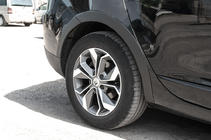Renault Megane III 2009-2016 Kotflügelverbreiterungen (8 Stk, schwarz) Schrägheck – Metall Foto 8