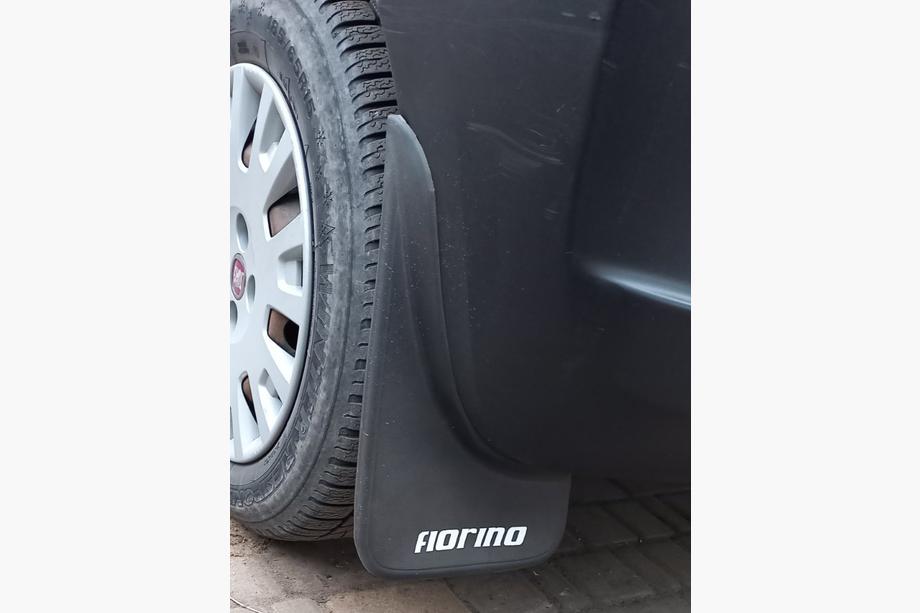 Fiat Fiorino/Qubo 2008-2024 Premium Spritzschutz (Türkei) Satz Foto 3