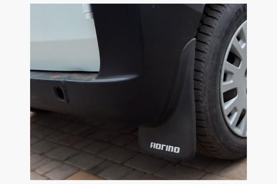 Fiat Fiorino/Qubo 2008-2024 Premium Spritzschutz (Türkei) Satz Foto 5