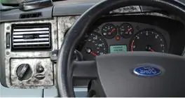 Ford Transit 2000–2014 Armaturenbrett Abdeckungen (2006↗) Foto 12