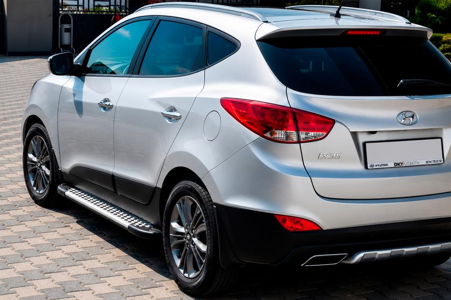 Hyundai IX-35 2010-2015 Trittbretter Allmond Grey (2 Stk., Alu) Image