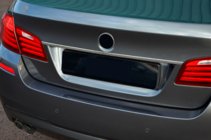 BMW 5 Series F10/F11 2010–2016 Chromleiste über dem Kennzeichen SD (Edelstahl) OmsaLine - Italienischer Edelstahl Foto 5