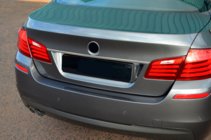 BMW 5 Series F10/F11 2010–2016 Chromleiste über dem Kennzeichen SD (Edelstahl) OmsaLine - Italienischer Edelstahl Foto 4
