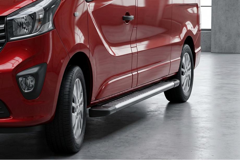 Nissan NV300/Primastar 2016- Seitenschweller Line (2 Stk., Aluminium) Image