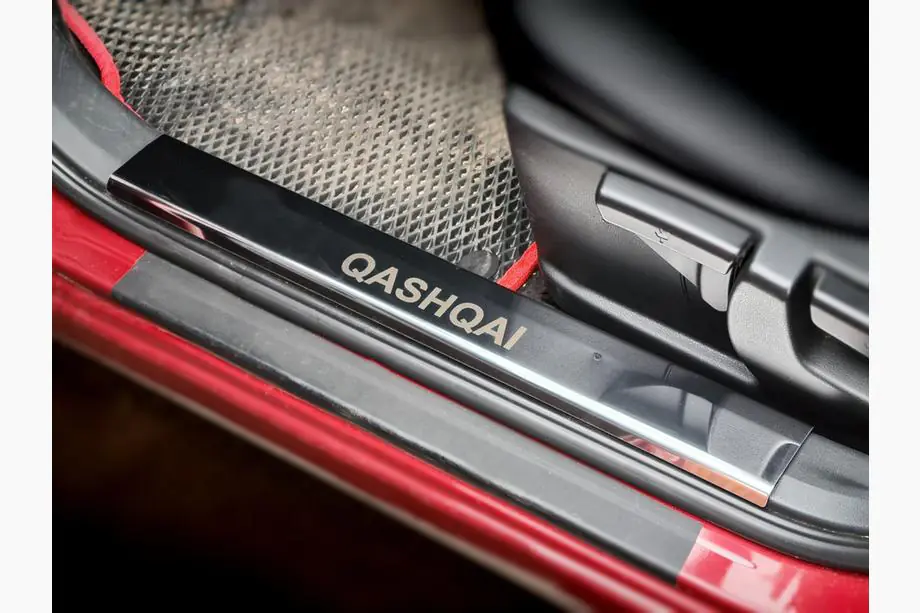 Nissan Qashqai 2010-2014 Edelstahl Einstiegsleisten Abdeckungen Kunststoff (4 Stk) Image