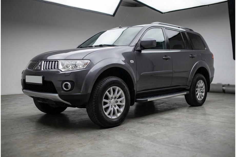 Mitsubishi Pajero Sport 2008-2015 Trittbretter Duru (2 Stk., Aluminium) Image