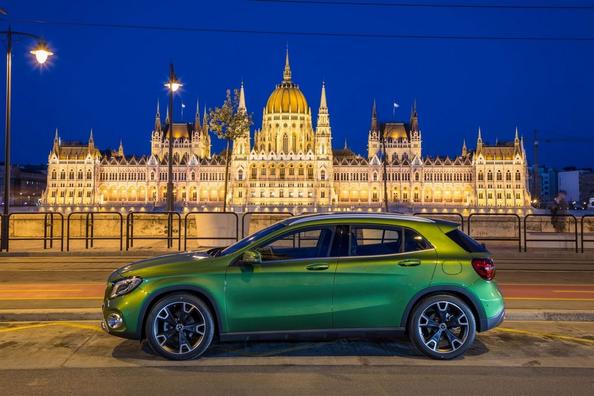 Der kompakte Crossover Mercedes-Benz GLA-Klasse