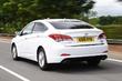 Die neu gestaltete Modell der Limousine des Hyundai i40 Foto 6