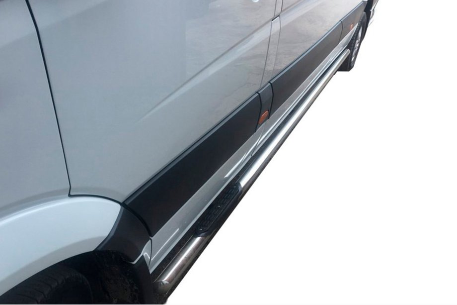 Mercedes Sprinter W907/W910 2018- Seitliche Rohre (2 Stk., Edelstahl) d70, Mittlerer Radstand - Vorderradantrieb Foto 2