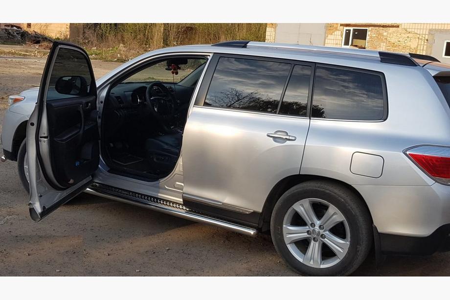 Toyota Highlander 2008-2013 Seitenschweller Premium (2 Stk., Edelstahl) Foto 3