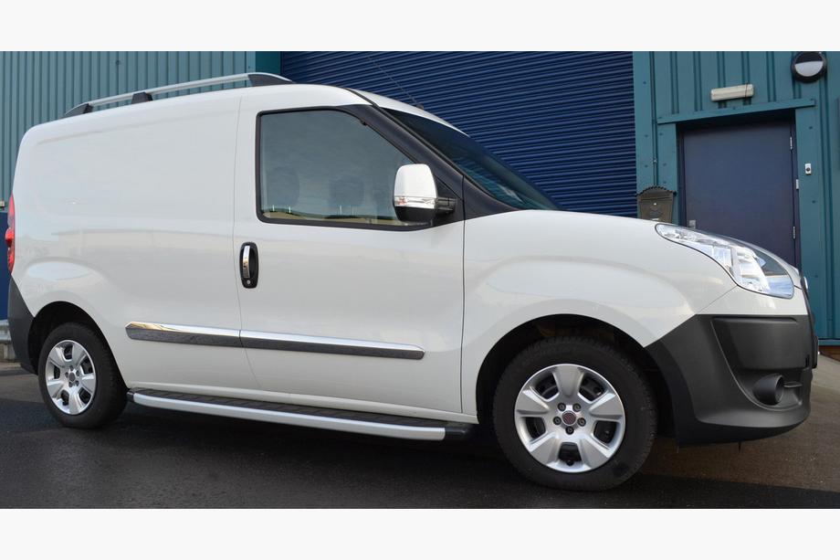 Opel Combo 2012-2018 Türleisten Edelstahl (4 Stk) OmsaLine - Italienischer Edelstahl Image