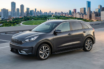 Kia Niro 2016–2021 Trittbretter Allmond Black (2 Stk., Aluminium) Foto 1