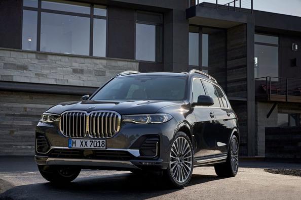 Flaggschiff der Crossover-SUV BMW X7
